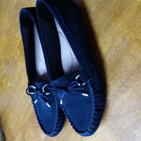 Forever Comfort size 10 black suede shoe. NWOT - Picture 3 of 9